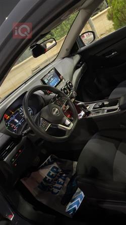 نیسان سێنترا